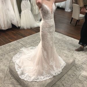 Custom Wedding Dress. Size 2. Only worn at fittings.